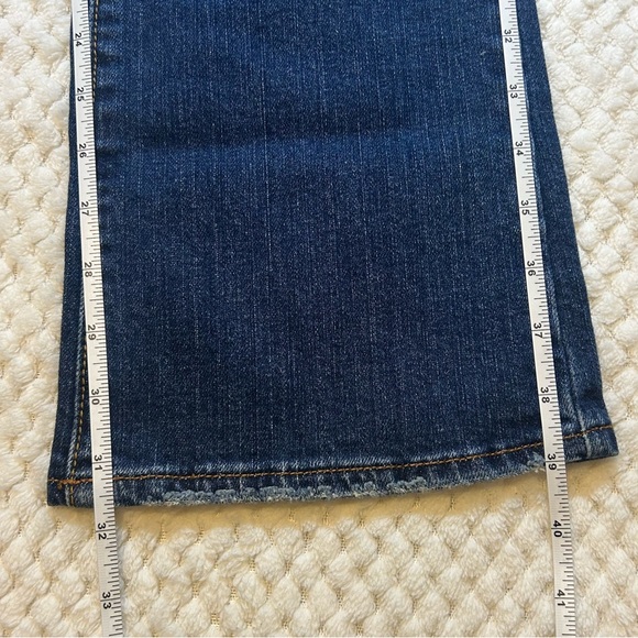 Women's American Eagle low rise slim boot blue jeans size 4 distressed knees - Picture 6 of 7